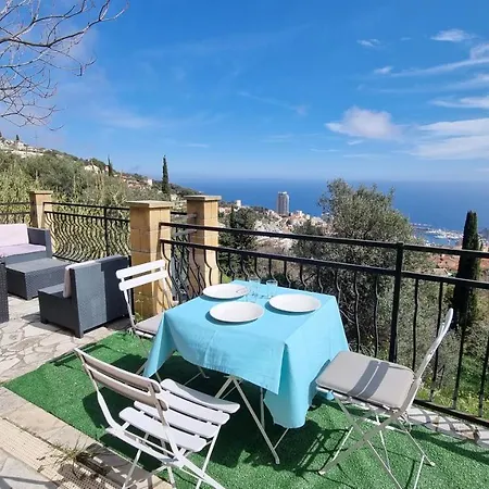 Maison Grima فيلة بوزولي